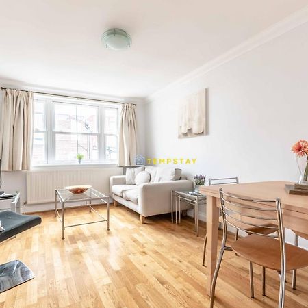 Perfect Spot In Central Windsor & Free Parking! Exteriér fotografie
