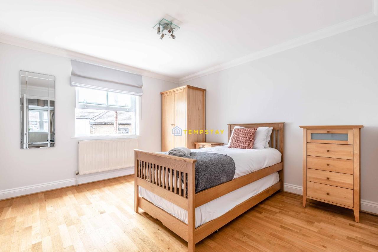Perfect Spot In Central Windsor & Free Parking! Exteriér fotografie